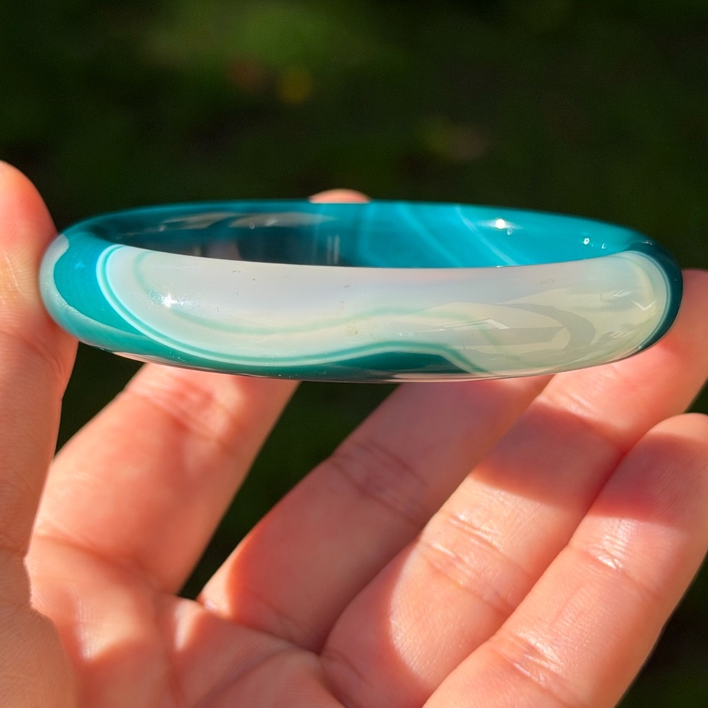 58.5mm inner‎ diameter blue banded agate bangle 0772
